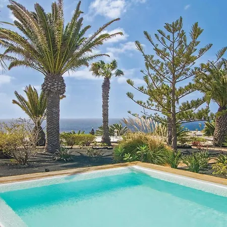 Villa Sleeps 6 Air Con Wifi Puerto Calero